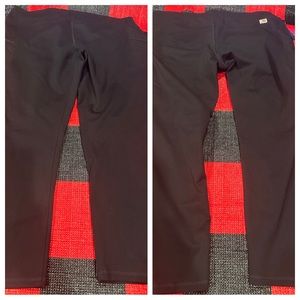 Carhartt Women's Force Fitted Heavyweight
Lined Legging size XXL (20) inseam 28”
